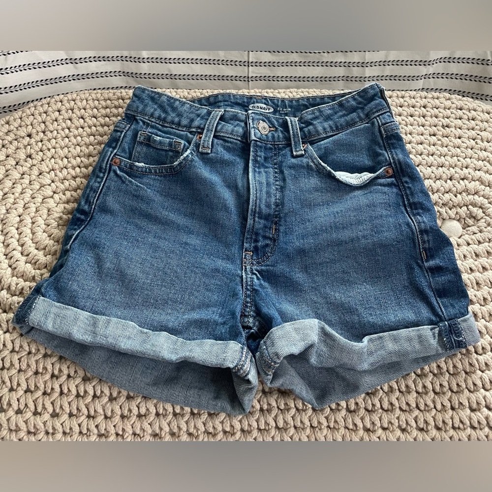 Old Navy women’s 0 - O.G. High rise shorts